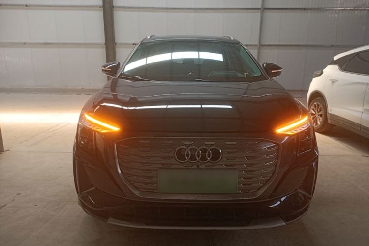 Used Audi Q5 e-tron 2023 40 e-tron Shining Edition Brocade Suit Front
