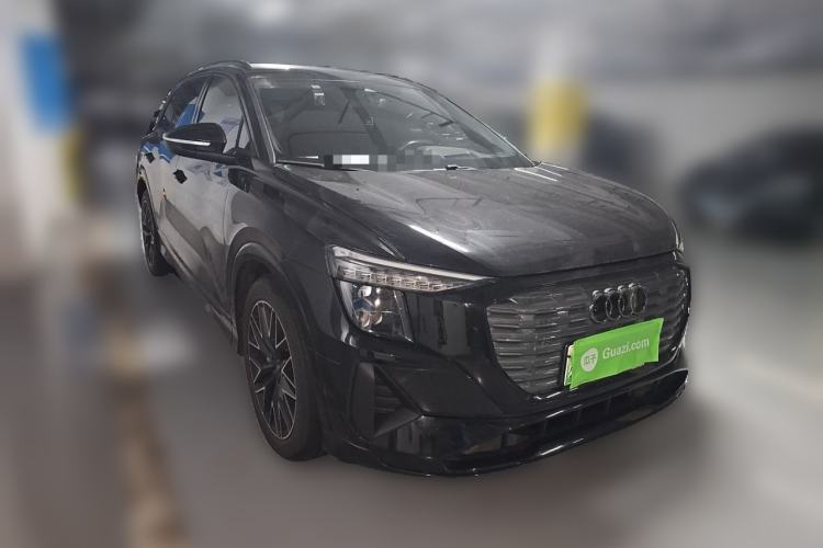Used Audi Q5 e-tron 2023 40 e-tron Starry Edition Mecha Kit Front Right 45 Deg