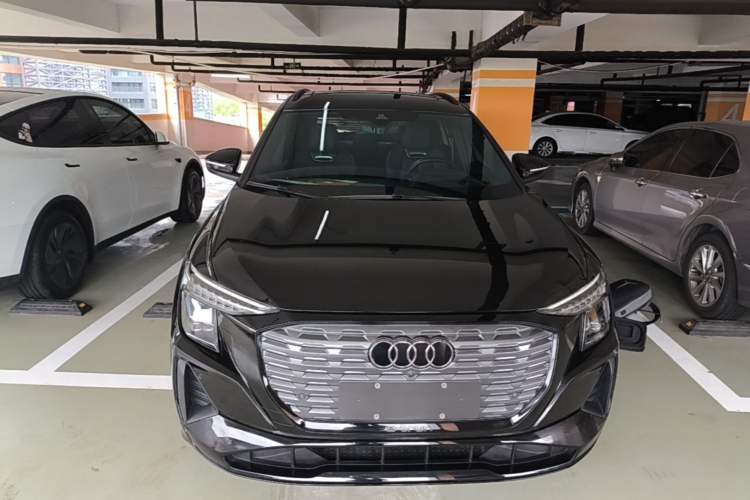 Used Audi Q5 e-tron 2023 40 e-tron Starry Edition Black Warrior Version Front