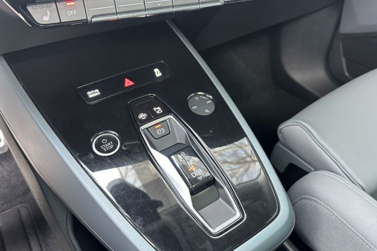 Used Audi Q5 e-tron 2023 40 e-tron Starry Edition Luxury Package Gear Lever