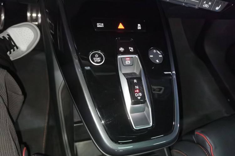 Used Audi Q5 e-tron 2023 40 e-tron Starry Edition Mecha Kit Gear Lever