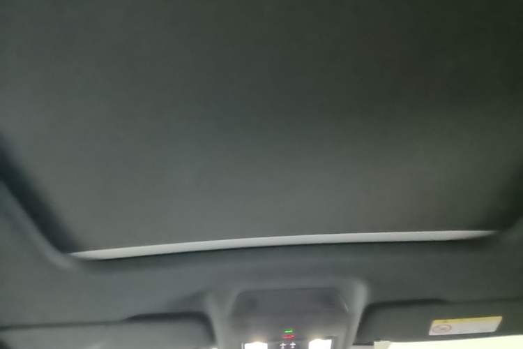 Used Audi Q5 e-tron 2023 40 e-tron Shining Edition Mecha Kit Headliner