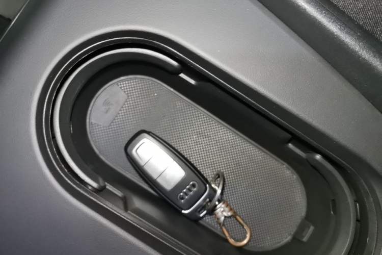 Used Audi Q5 e-tron 2023 40 e-tron Starry Edition Mecha Kit Interior 1