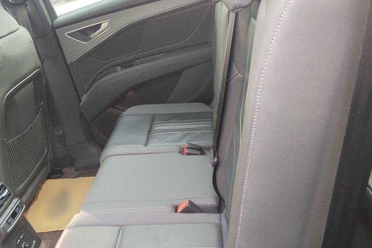 Used Audi Q5 e-tron 2023 40 e-tron Shining Edition Mecha Kit Interior 4