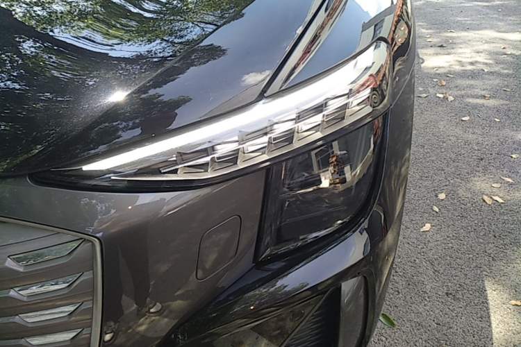 Used Audi Q5 e-tron 2023 40 e-tron Starry Edition Luxury Package Left Front Headlight