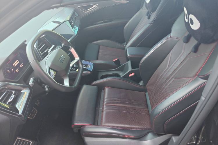 Used Audi Q5 e-tron 2023 40 e-tron Starry Edition Mecha Kit Left Front Seat