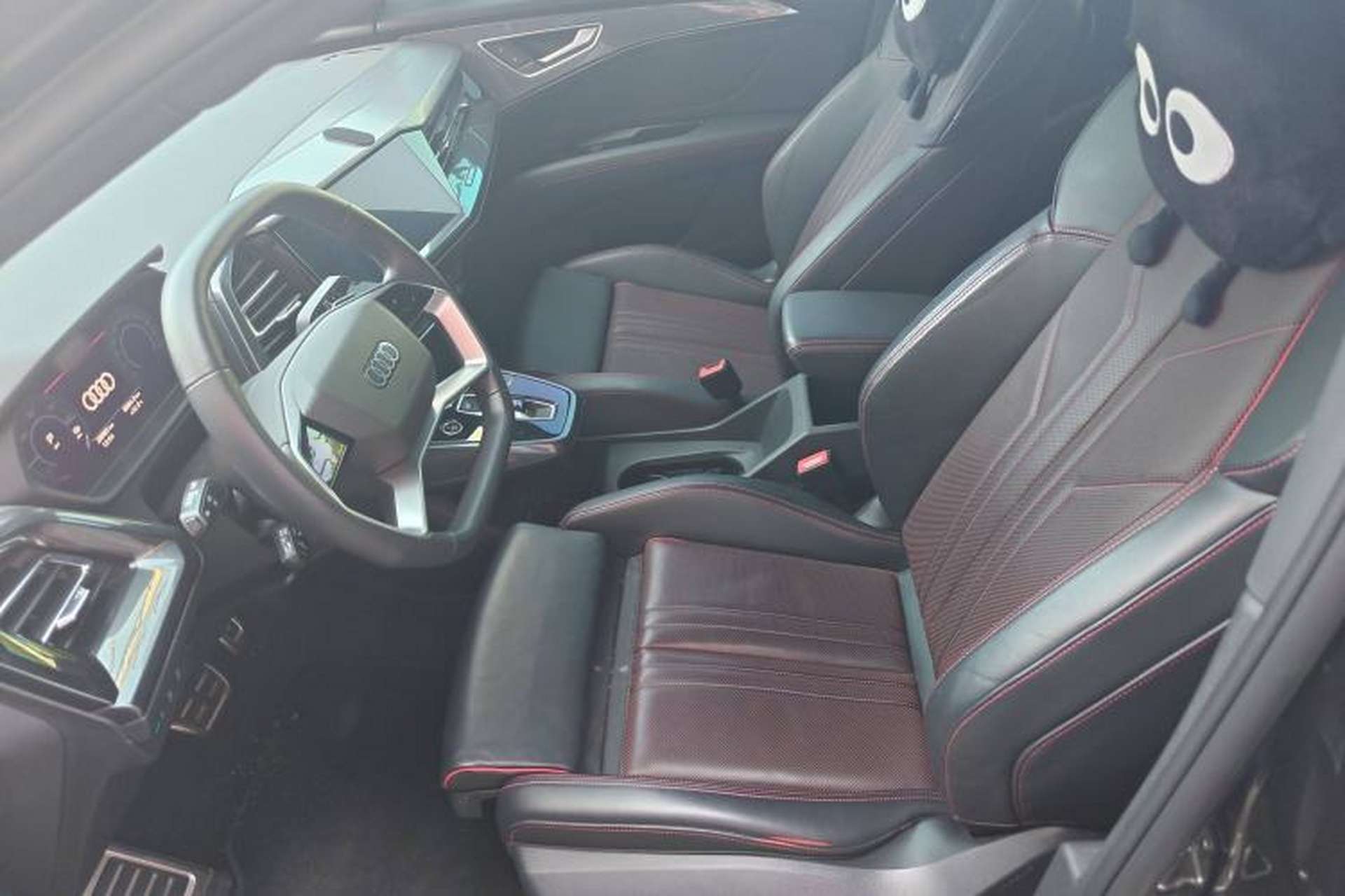 Used Audi Q5 e-tron 2023 40 e-tron Starry Edition Mecha Kit Left Front Seat