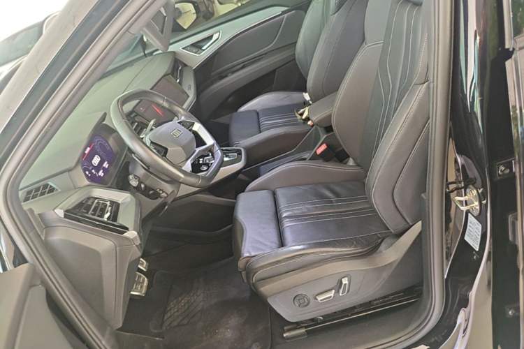 Used Audi Q5 e-tron 2023 40 e-tron Shining Edition Mecha Kit Left Front Seat