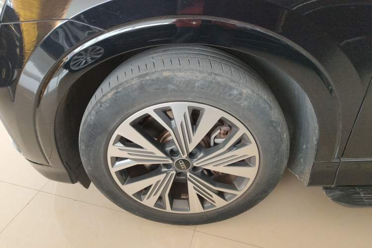 Used Audi Q5 e-tron 2023 40 e-tron Shining Edition Mecha Kit Left Front Wheel Hub