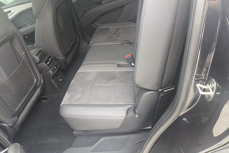 Used Audi Q5 e-tron 2023 40 e-tron Starry Edition Mecha Kit Left Rear Seat