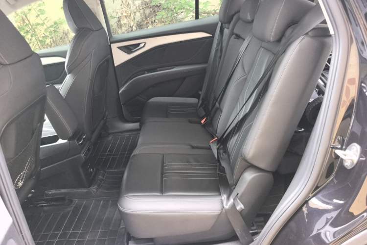 Used Audi Q5 e-tron 2023 40 e-tron Shining Edition Mecha Kit Left Rear Seat