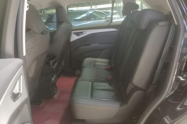 Used Audi Q5 e-tron 2023 40 e-tron Shining Edition Brocade Suit Left Rear Seat