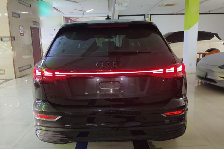 Used Audi Q5 e-tron 2023 40 e-tron Shining Edition Mecha Kit Rear