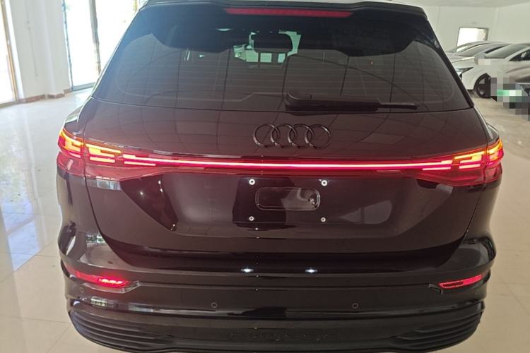 Used Audi Q5 e-tron 2023 40 e-tron Shining Edition Mecha Kit Rear