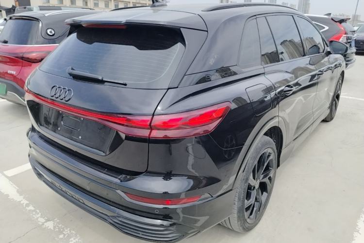 Used Audi Q5 e-tron 2023 40 e-tron Starry Edition Black Warrior Version Rear Right 45 Deg