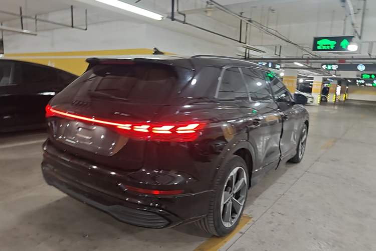Used Audi Q5 e-tron 2023 40 e-tron Starry Edition Luxury Package Rear Right 45 Deg
