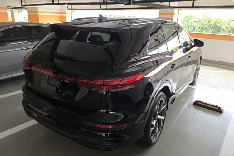 Used Audi Q5 e-tron 2023 40 e-tron Starry Edition Black Warrior Version Rear Right 45 Deg