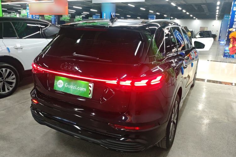 Used Audi Q5 e-tron 2023 40 e-tron Shining Edition Mecha Kit Rear Right 45 Deg