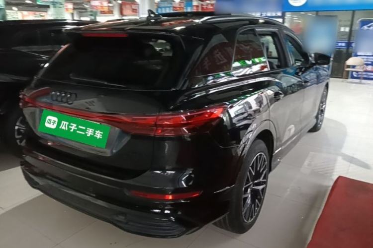 Used Audi Q5 e-tron 2023 40 e-tron Starry Edition Mecha Kit Rear Right 45 Deg