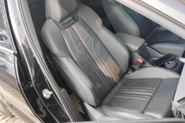 Used Audi Q5 e-tron 2023 40 e-tron Shining Edition Mecha Kit Right Front Seat