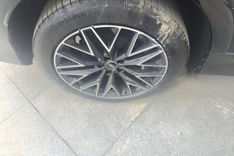 Used Audi Q5 e-tron 2023 40 e-tron Starry Edition Mecha Kit Right Rear Wheel Hub