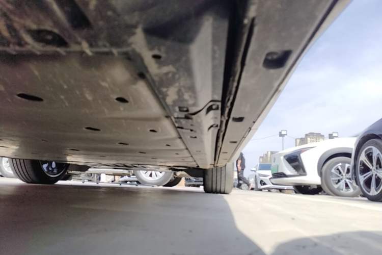 Used Audi Q5 e-tron 2023 40 e-tron Starry Edition Black Warrior Version Right Side Sill