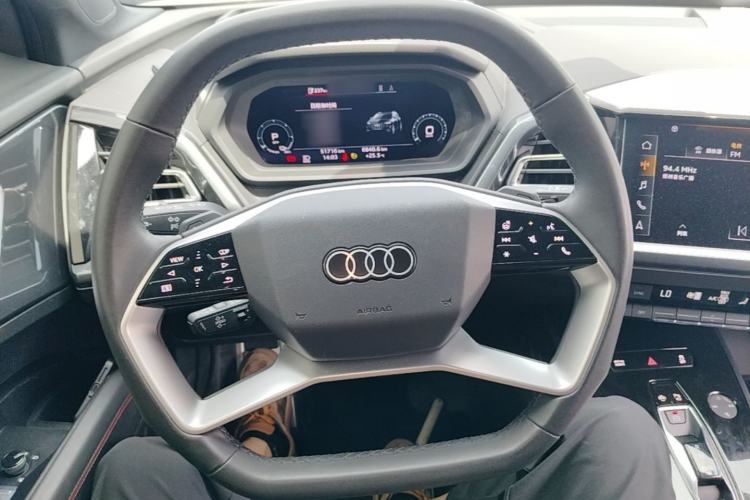 Used Audi Q5 e-tron 2023 40 e-tron Starry Edition Black Warrior Version Steering Wheel