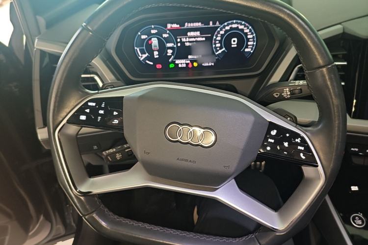 Used Audi Q5 e-tron 2023 40 e-tron Shining Edition Mecha Kit Steering Wheel