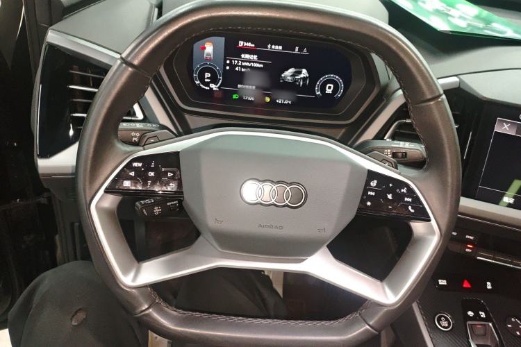 Used Audi Q5 e-tron 2023 40 e-tron Shining Edition Mecha Kit Steering Wheel