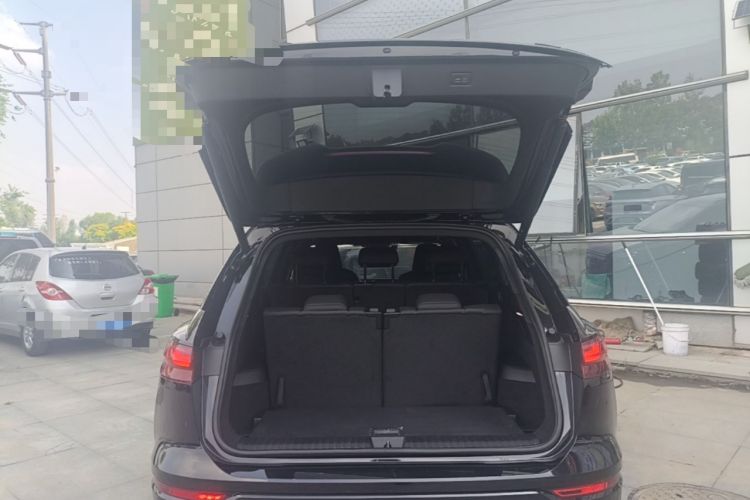 Used Audi Q5 e-tron 2023 40 e-tron Starry Edition Mecha Kit Trunk