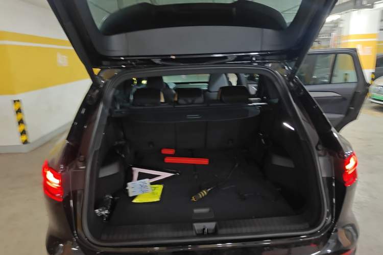 Used Audi Q5 e-tron 2023 40 e-tron Starry Edition Luxury Package Trunk
