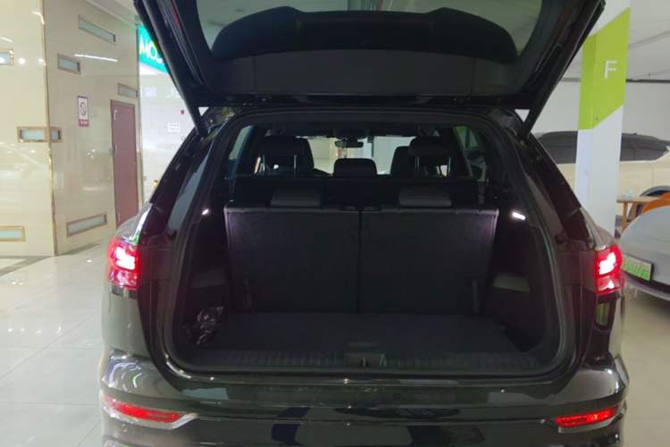 Used Audi Q5 e-tron 2023 40 e-tron Shining Edition Mecha Kit Trunk