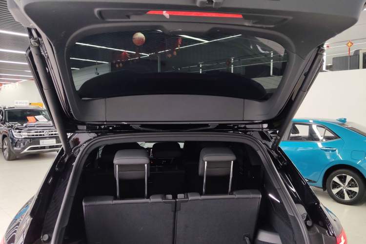 Used Audi Q5 e-tron 2023 40 e-tron Shining Edition Mecha Kit Trunk