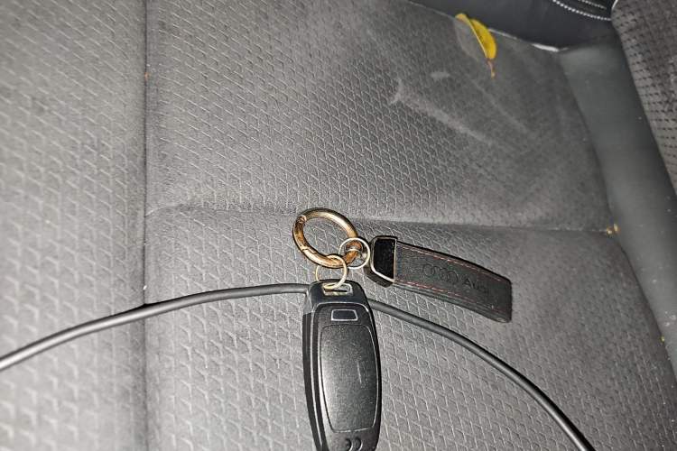 Used Audi Q5 e-tron 2023 40 e-tron Starry Edition Mecha Kit Vehicle Key