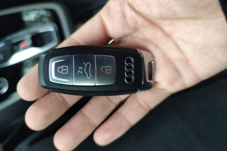 Used Audi Q5 e-tron 2023 40 e-tron Starry Edition Luxury Package Vehicle Key