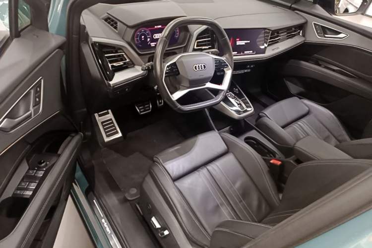 Used Audi Q5 e-tron 2023 40 e-tron Shining Edition Brocade Suit Driver Seat