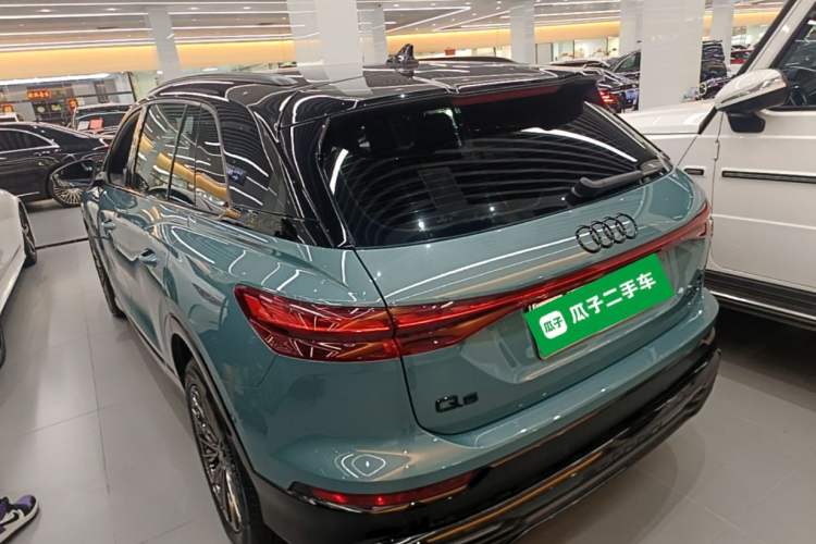 Used Audi Q5 e-tron 2023 40 e-tron Shining Edition Brocade Suit Rear Left 45 Deg