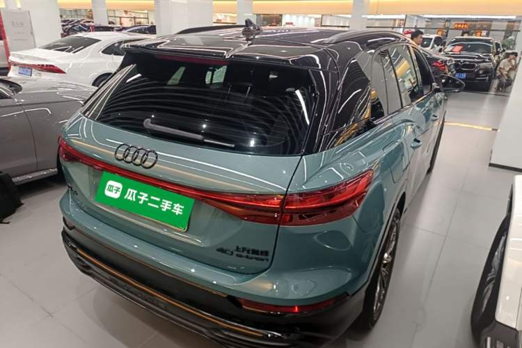 Used Audi Q5 e-tron 2023 40 e-tron Shining Edition Brocade Suit Rear Right 45 Deg
