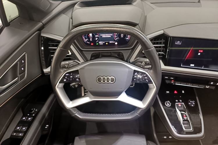 Used Audi Q5 e-tron 2023 40 e-tron Shining Edition Brocade Suit Steering Wheel
