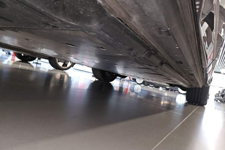 Used Audi Q5 e-tron 2023 40 e-tron Shining Edition Brocade Suit Chassis Rear Right