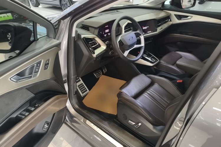Used Audi Q5 e-tron 2023 40 e-tron Starry Edition Luxury Package Driver Seat