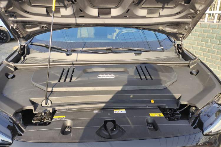 Used Audi Q5 e-tron 2023 40 e-tron Shining Edition Mecha Kit Engine Bay