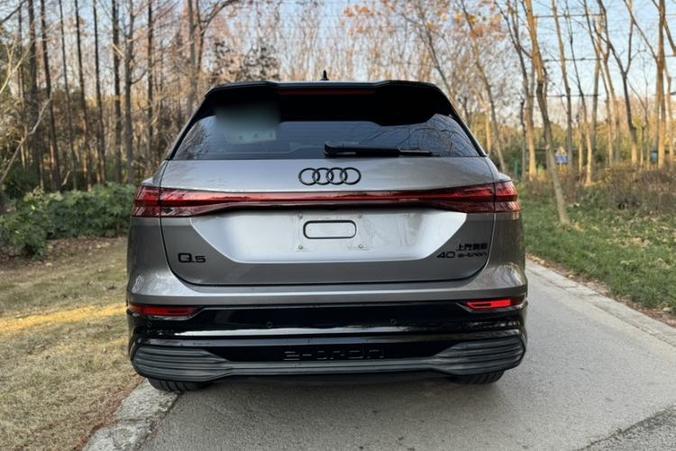 Used Audi Q5 e-tron 2023 40 e-tron Shining Edition Mecha Kit Exterior 2