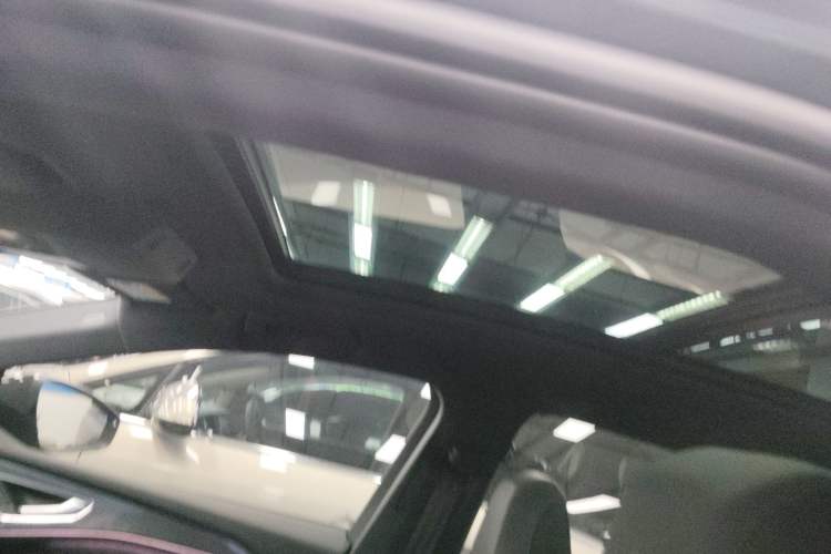 Used Audi Q5 e-tron 2023 40 e-tron Starry Edition Mecha Kit Headliner