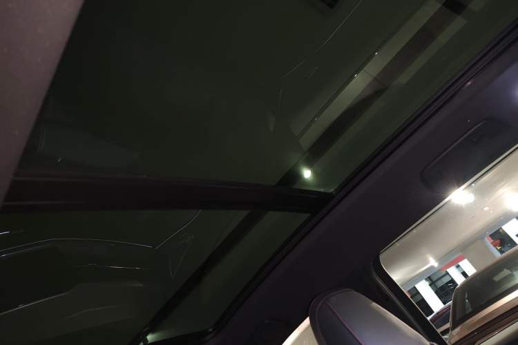 Used Audi Q5 e-tron 2023 40 e-tron Starry Edition Mecha Kit Headliner