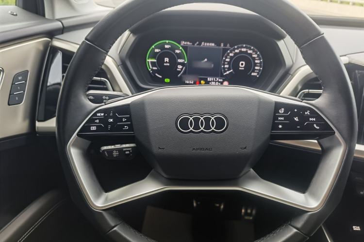 Used Audi Q5 e-tron 2023 40 e-tron Starry Edition Luxury Package Interior 11
