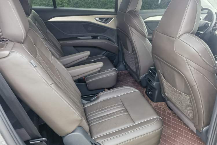 Used Audi Q5 e-tron 2023 40 e-tron Starry Edition Luxury Package Interior 3
