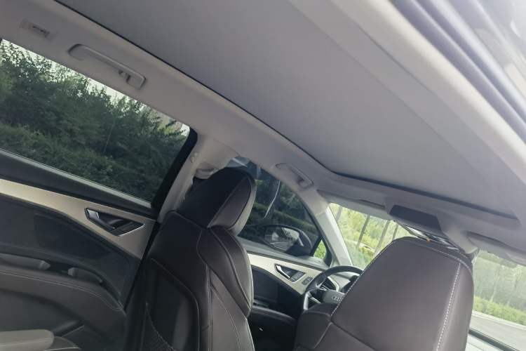 Used Audi Q5 e-tron 2023 40 e-tron Starry Edition Luxury Package Interior 4