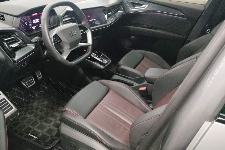 Used Audi Q5 e-tron 2023 40 e-tron Starry Edition Mecha Kit Left Front Seat