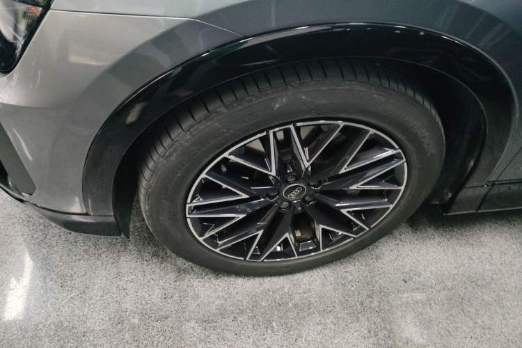 Used Audi Q5 e-tron 2023 40 e-tron Starry Edition Mecha Kit Left Front Wheel Hub